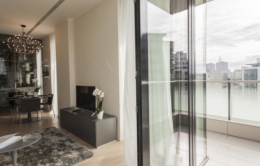 Hemeras Boutique Homes - Design Flats Near The City Center Appartement Milaan